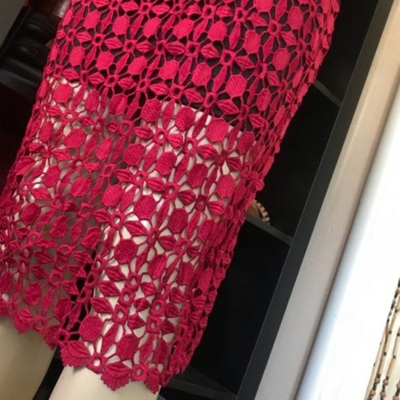 Romeo & Juliet Couture Red Crochet Midi Dress - Picture 5 of 8